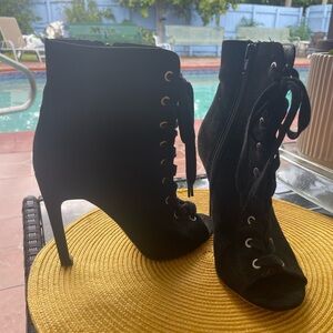 Elegant Black Lace-Up Ankle Boots